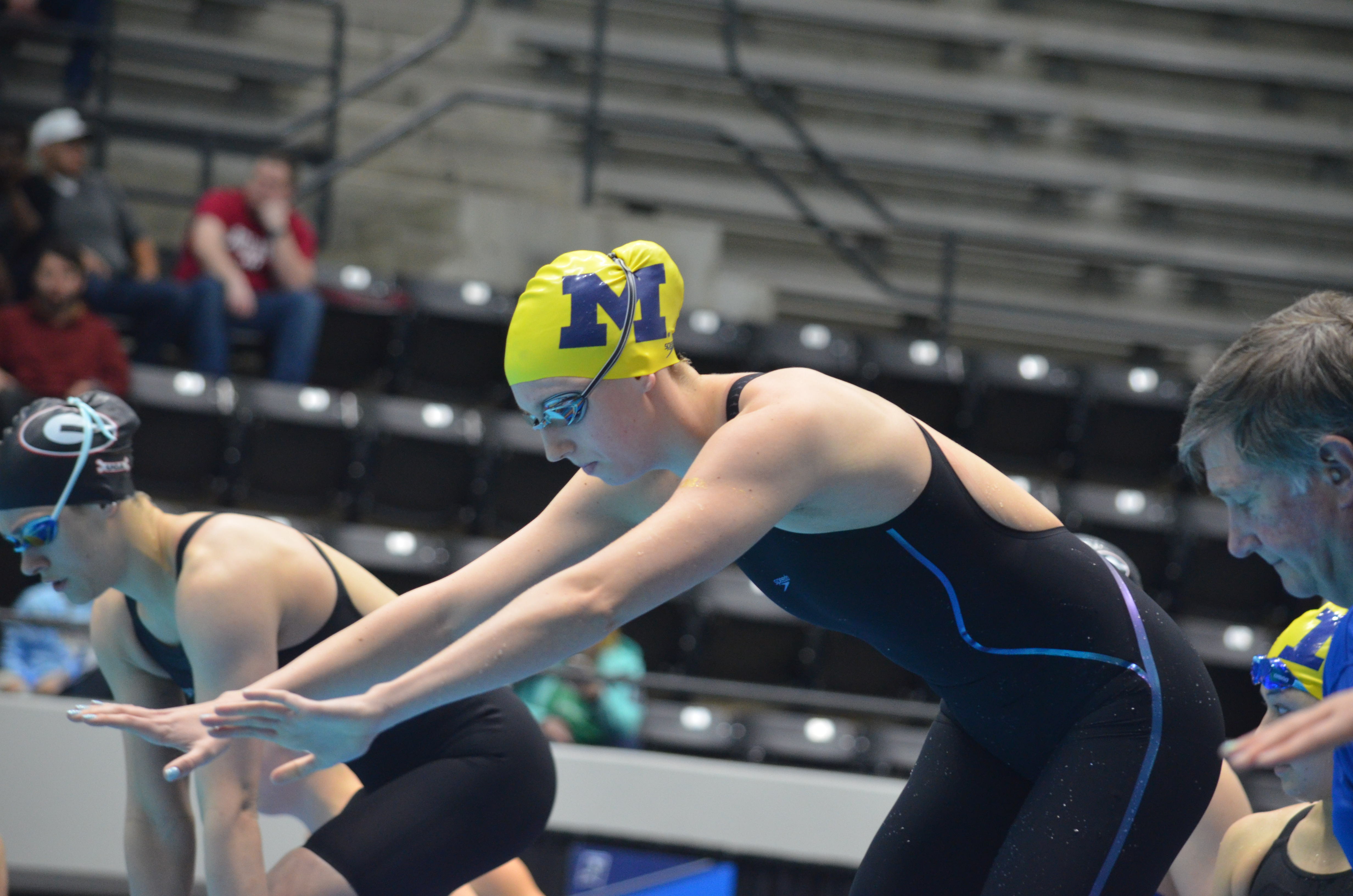 Blake Pieroni Gabby Deloof Claim B1g Swimmer Of The Week Honors