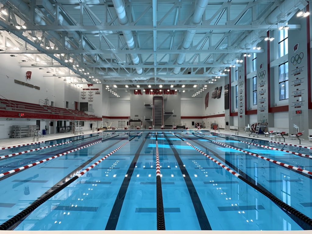 wisconsin-swimming-diving pool